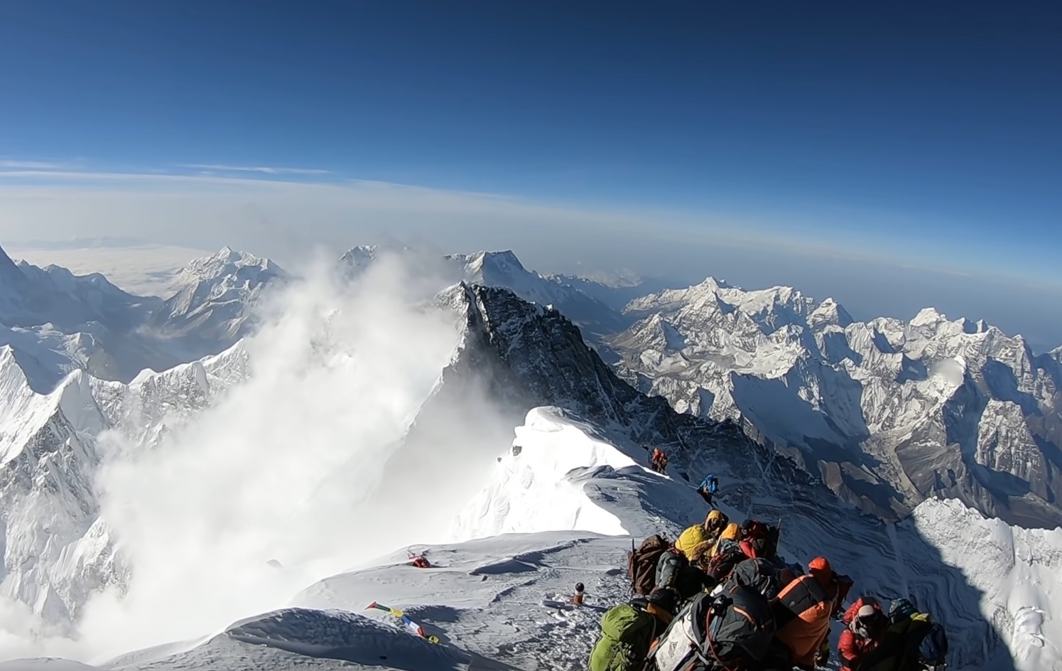 Breathtaking Video From The Everest's Summit