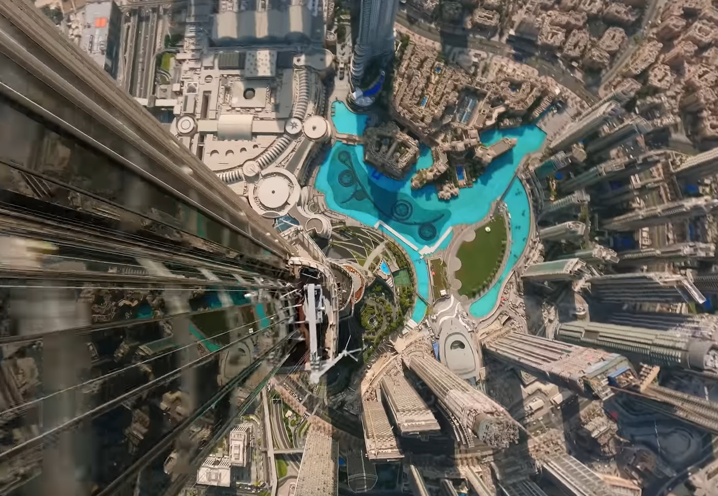 Diving The World's Tallest Building